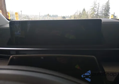 2023 Ford Mustang Mach-E Select z USA, uszkodzony, nr VIN 3FMTK1S54PMB00983